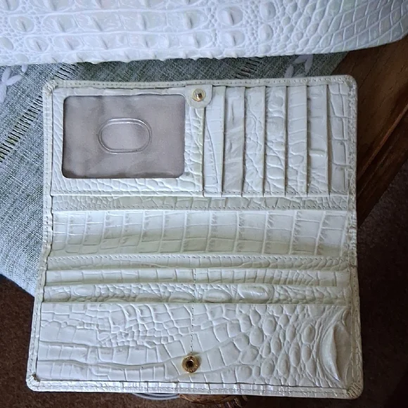 Brahmin Duxbury Large Satchel w/Matching Wallet - Picture 7 of 12